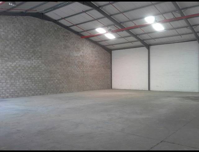 866M² WAREHOUSE TO LET IN EPPING INDUSTRIAL